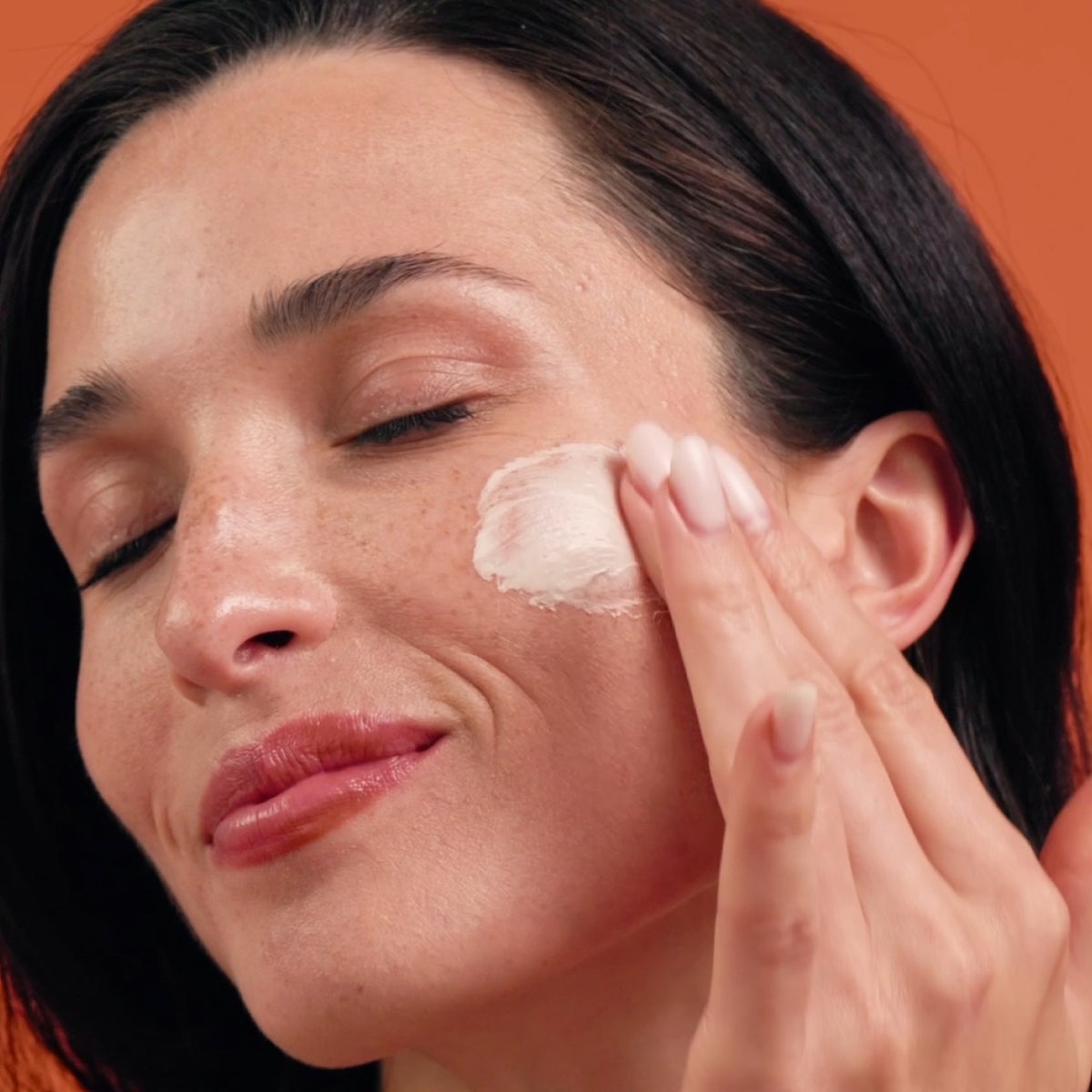 Facial Cream with Vitamin C to Illuminate | Germaine de Capuccini